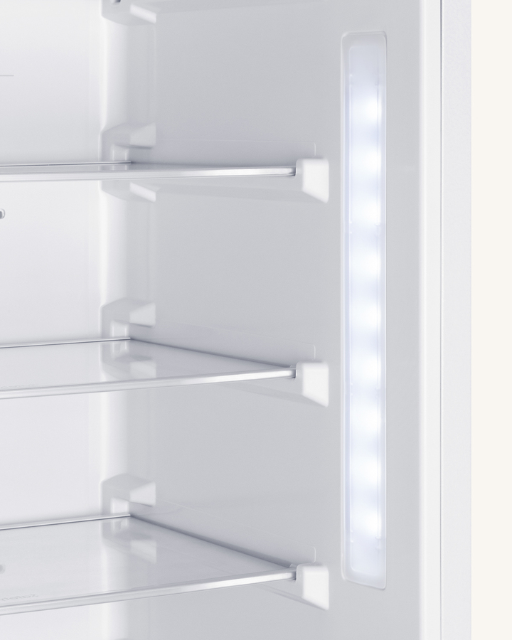 24" Wide Fully Integrated Bottom Mount Refrigerator-Freezer FFBF11NTLHD