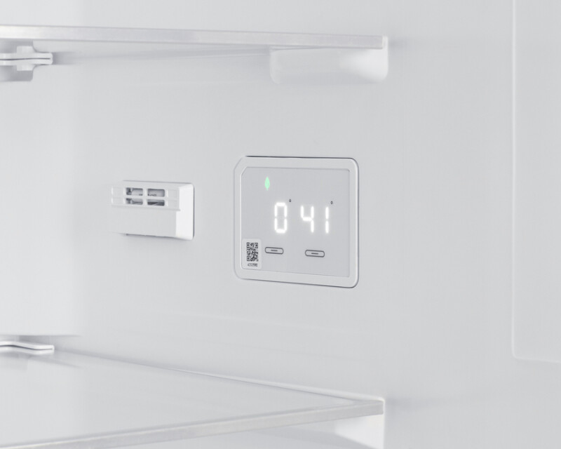 24" Wide Bottom Mount Refrigerator-Freezer view 8