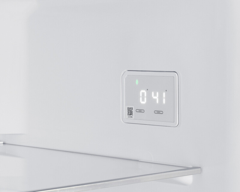 28" Wide Bottom Mount Refrigerator-Freezer view 3
