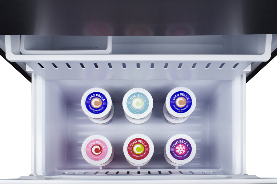 31" Wide Bottom Freezer Refrigerator with Icemaker FFBF179SSIM