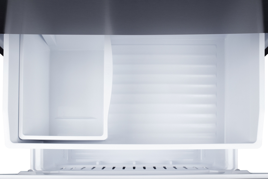 31" Wide Bottom Freezer Refrigerator with Icemaker FFBF179SSIMLHD