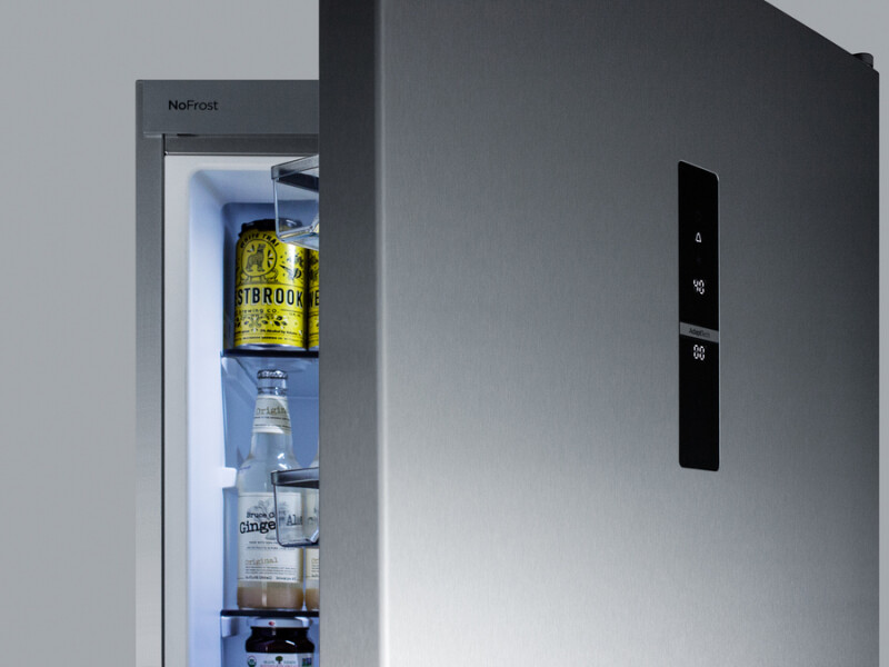 24" Wide Bottom Freezer Refrigerator FFBF181ES