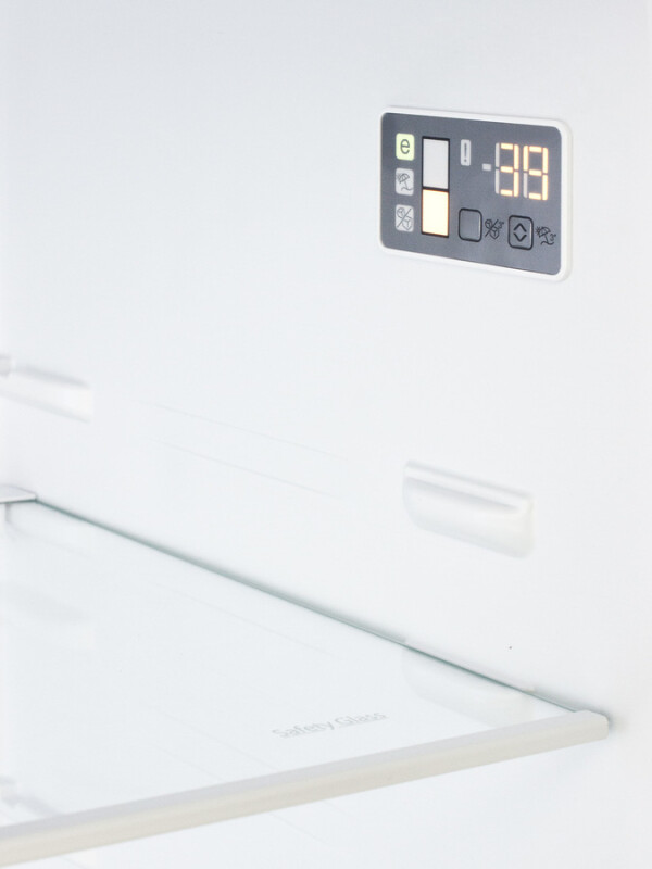24" Wide Bottom Freezer Refrigerator With Icemaker FFBF247SSIM