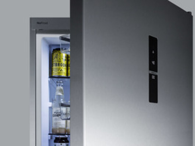 24" Wide Bottom Freezer Refrigerator With Icemaker FFBF249SSIM