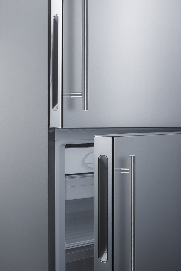 28" Wide Bottom Freezer Refrigerator FFBF279SSXIMH72