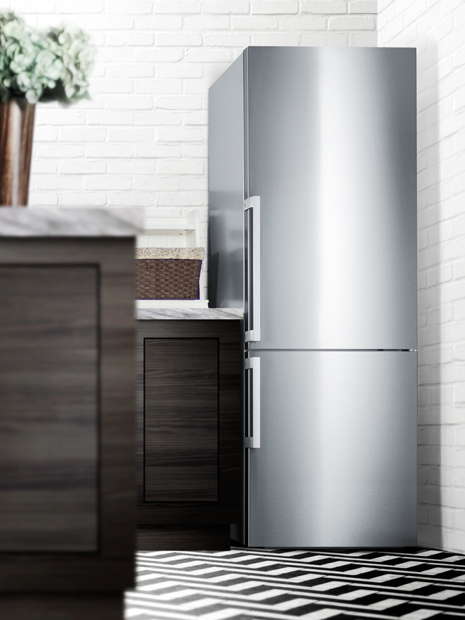 28" Wide Bottom Freezer Refrigerator FFBF286SS