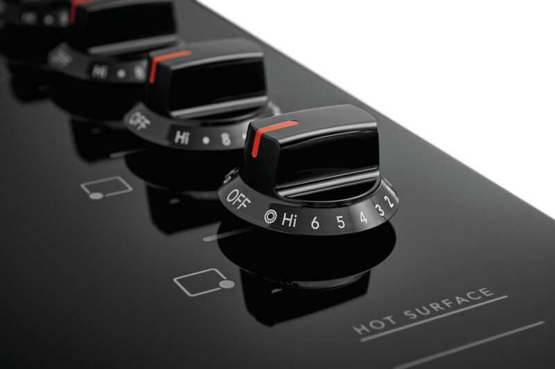 30" Electric Cooktop view 3