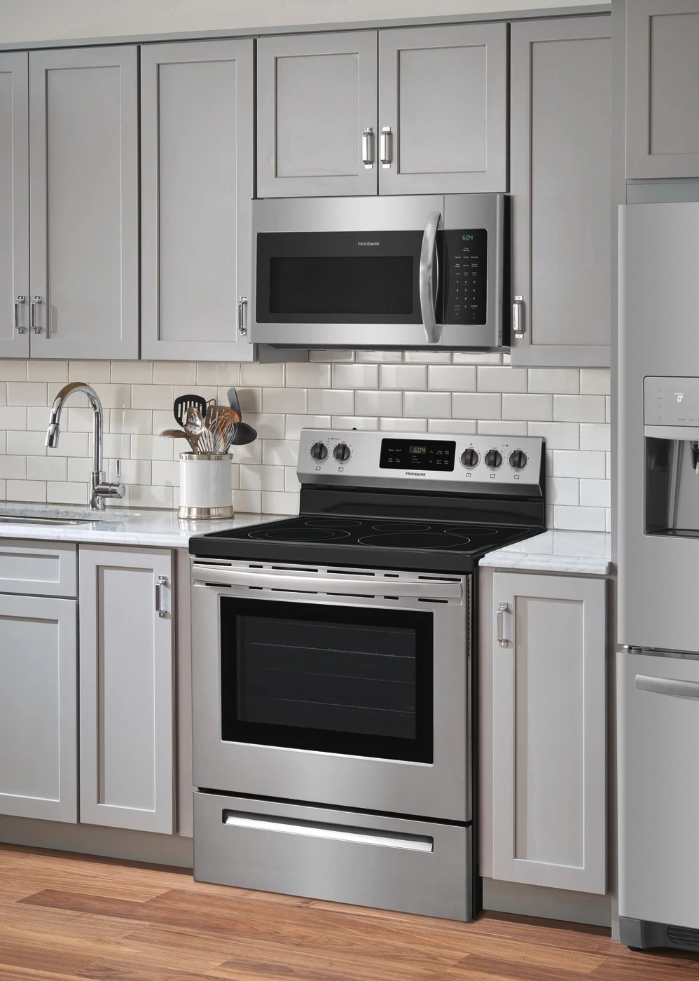 30" Electric Range FFEF3054TS, product image 8 of 8