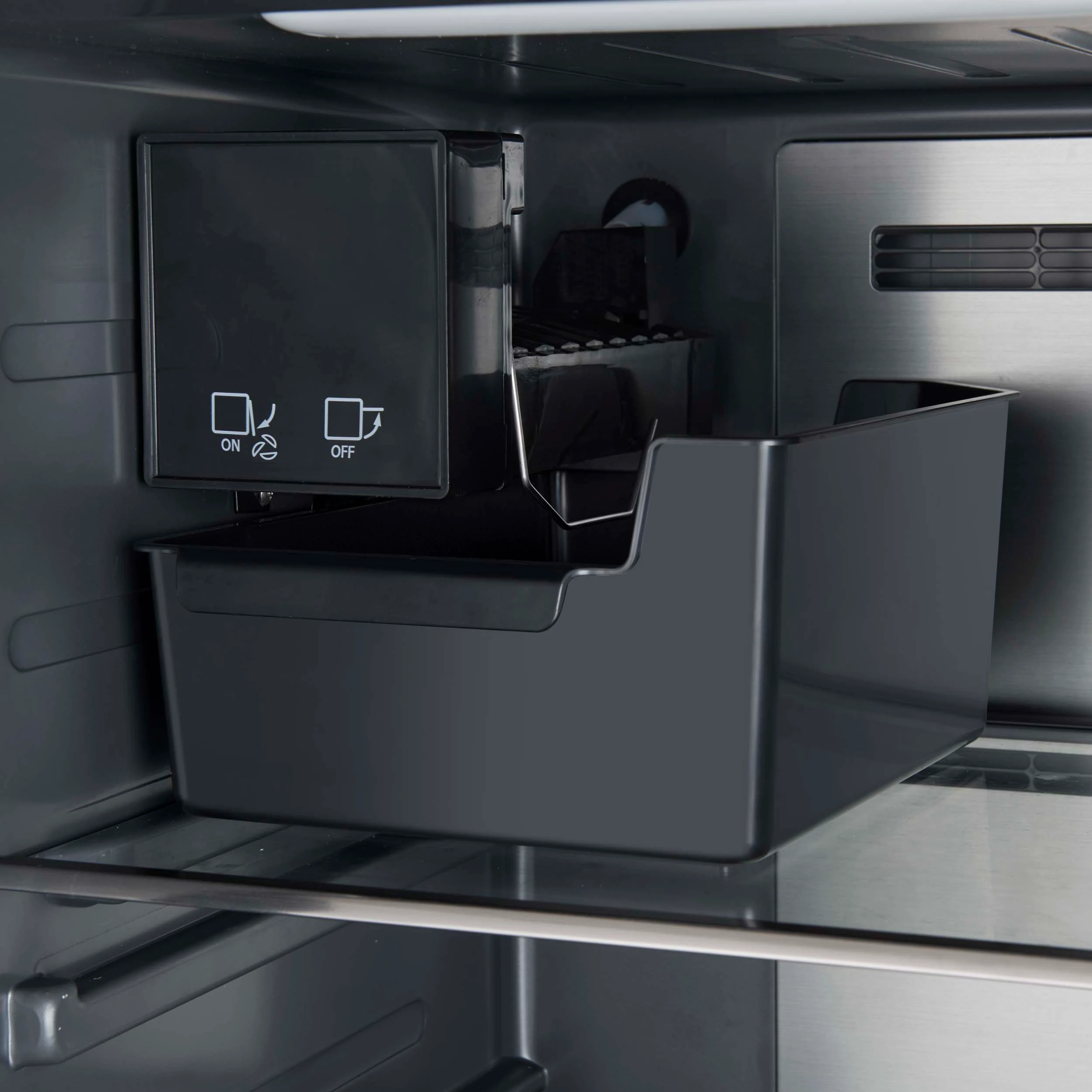 Fortezza 32 Inch Left-Swing Freezer with Trim Kit, , with Automatic Ice Maker FFFFD173832LMG