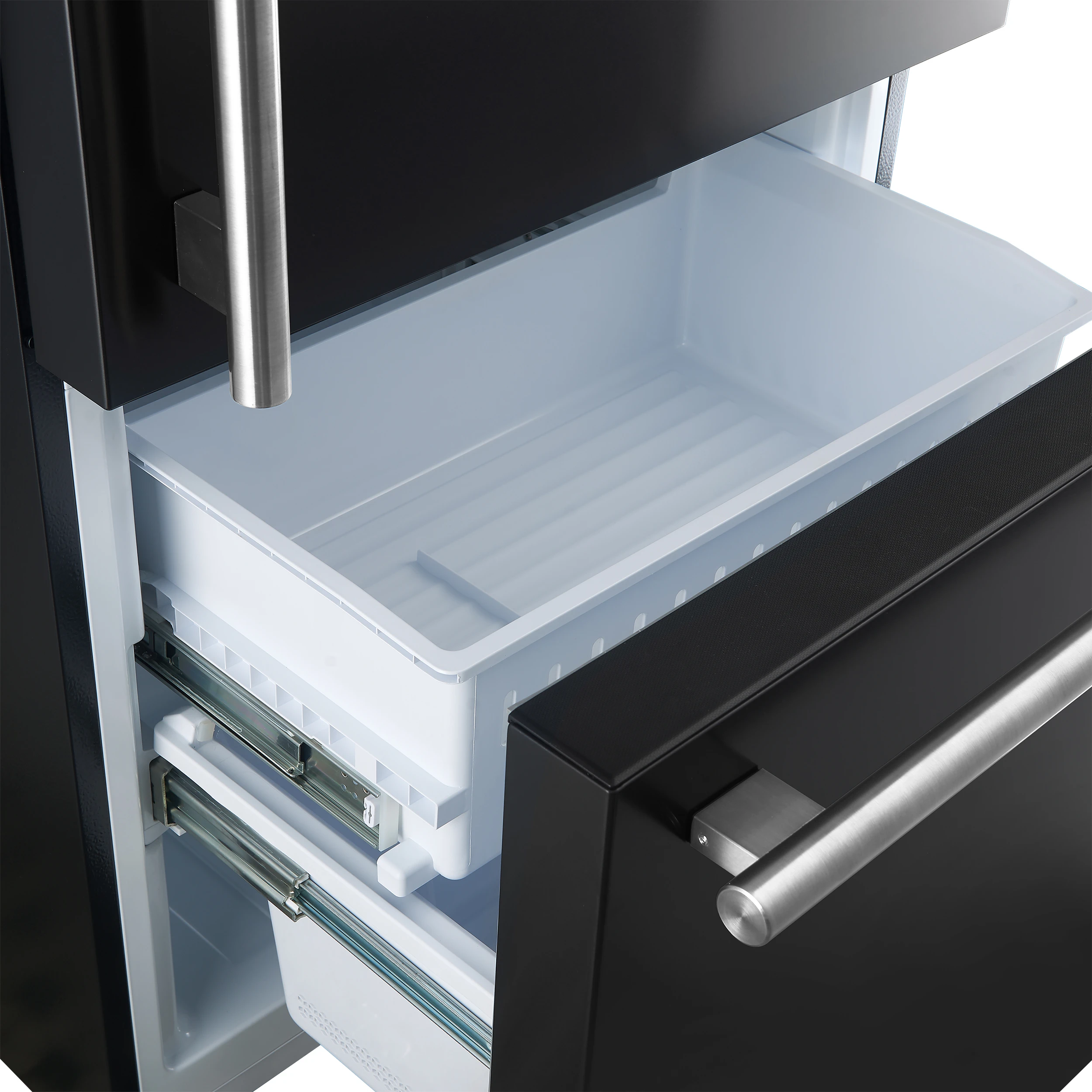 Milano Espresso 31-Inch Bottom Freezer Refrigerator, , 17.2 cu.ft Capacity, Energy Efficient FFFFD178531BLK