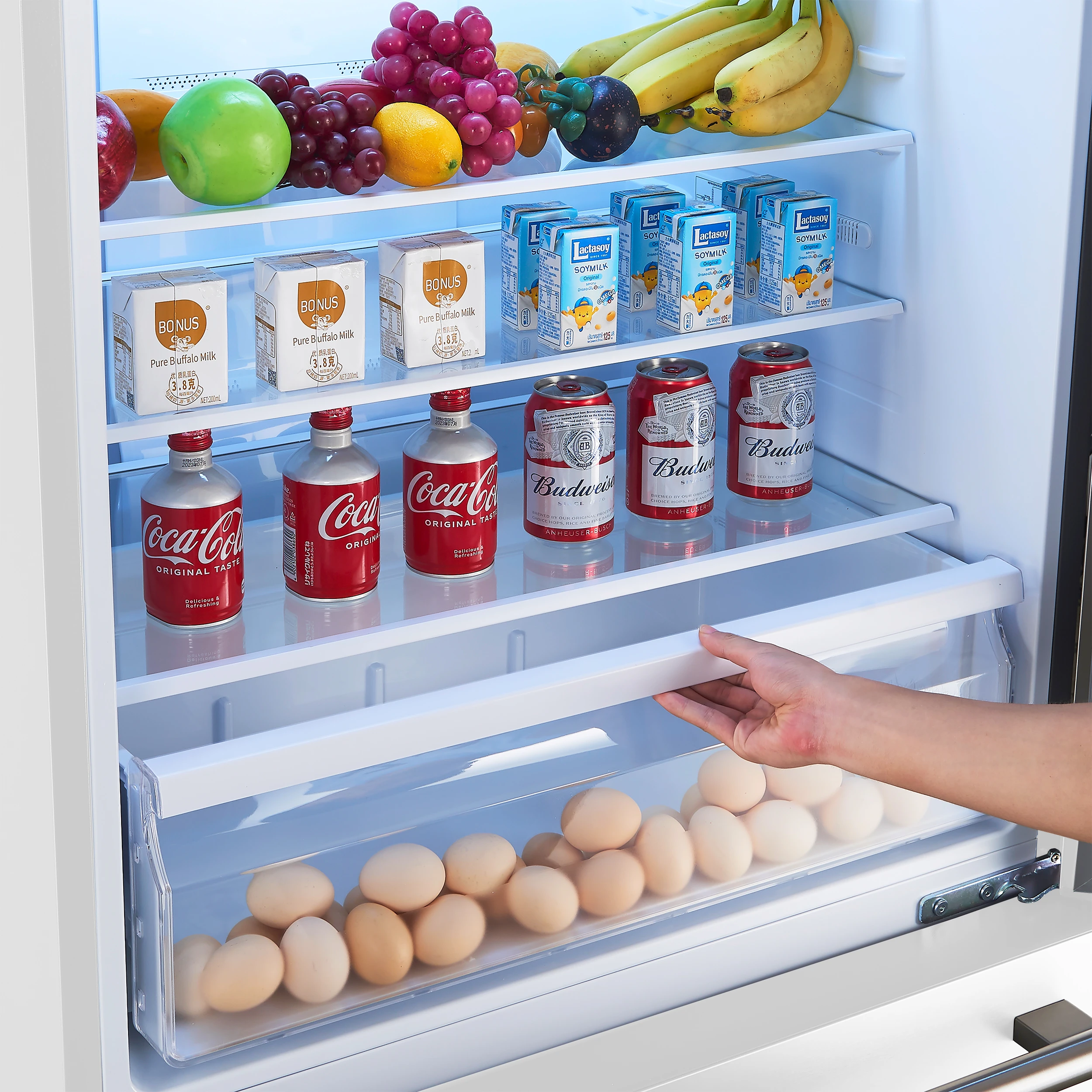 Milano Espresso 31-Inch Bottom Freezer Refrigerator, , 17.2 cu.ft Capacity, Energy Efficient FFFFD178531WHT