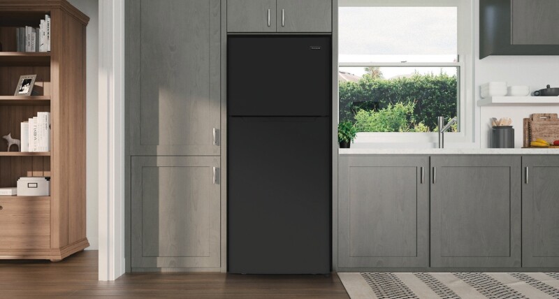 17.6 Cu. Ft. Top Freezer Refrigerator view 7