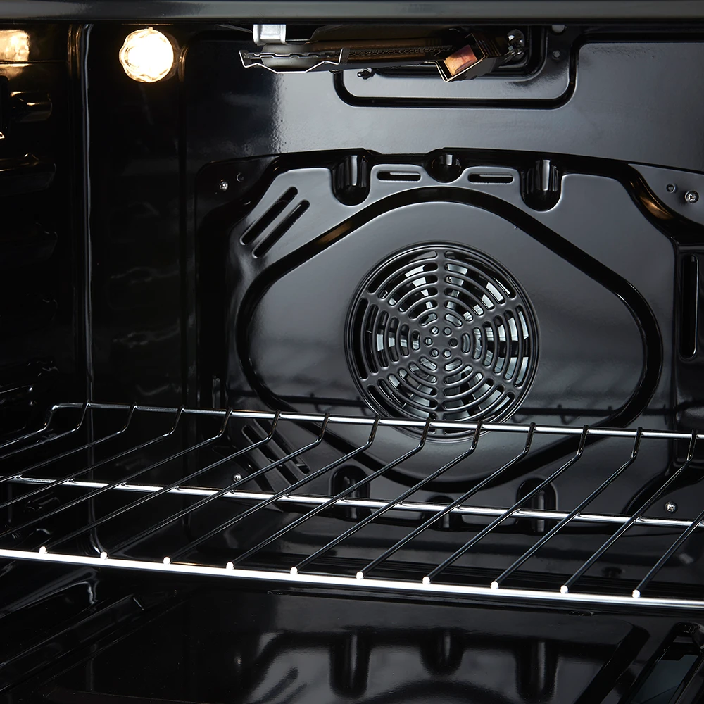 Leonardo 30-Inch Stainless Steel Gas Range, 5 Sealed Burners (Totaling 39,500 BTU), 5 cu.ft. Convection Oven, Continuous Cast Iron Grates, Black Enamel Interior, Auto Re-Ignition, LP Conversi FFSGS111630