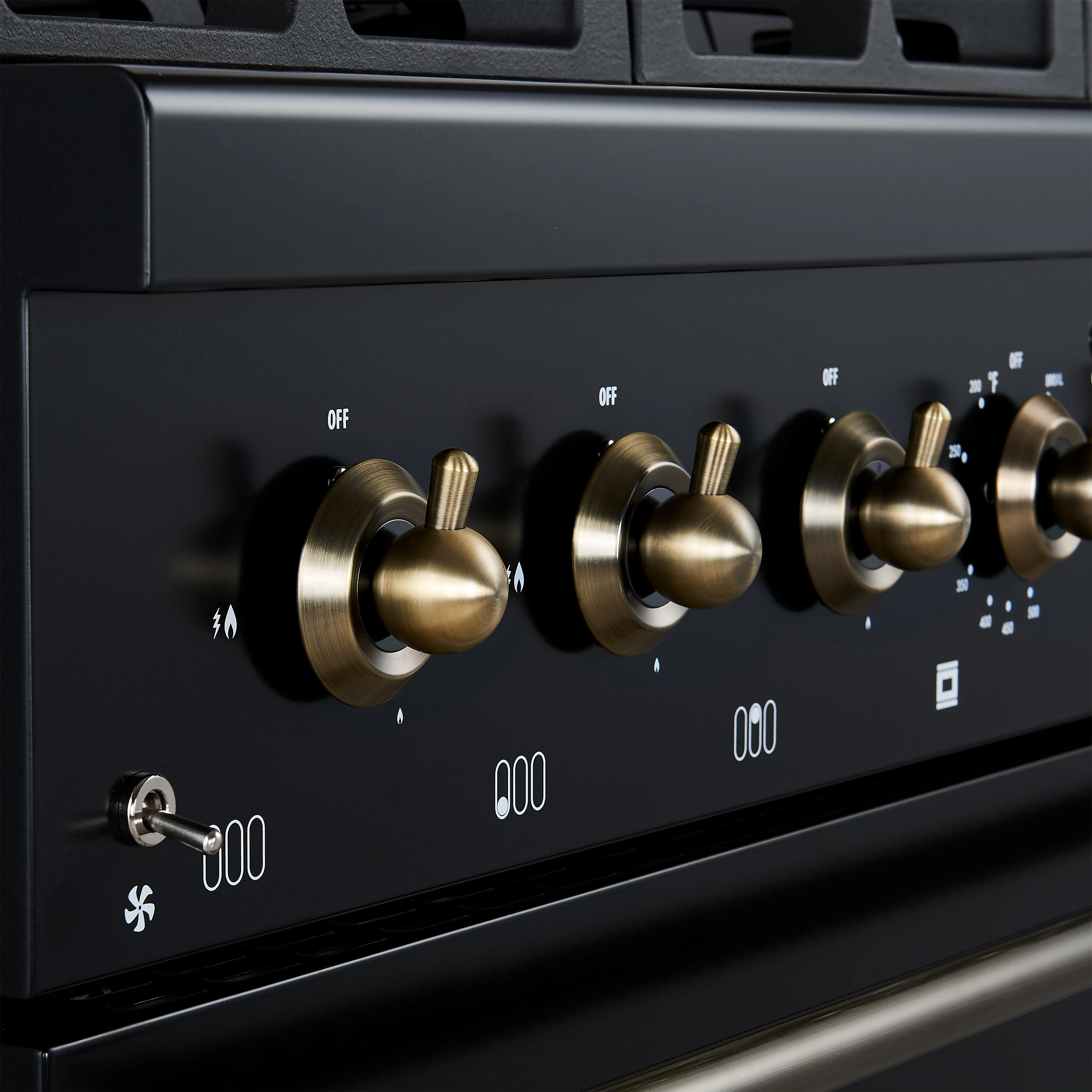 Antico 36-inch Dual Fuel Range, and Antique Brass, 6 Burners, 4.5 cu.ft. Convection Oven FFSGS611336BLK