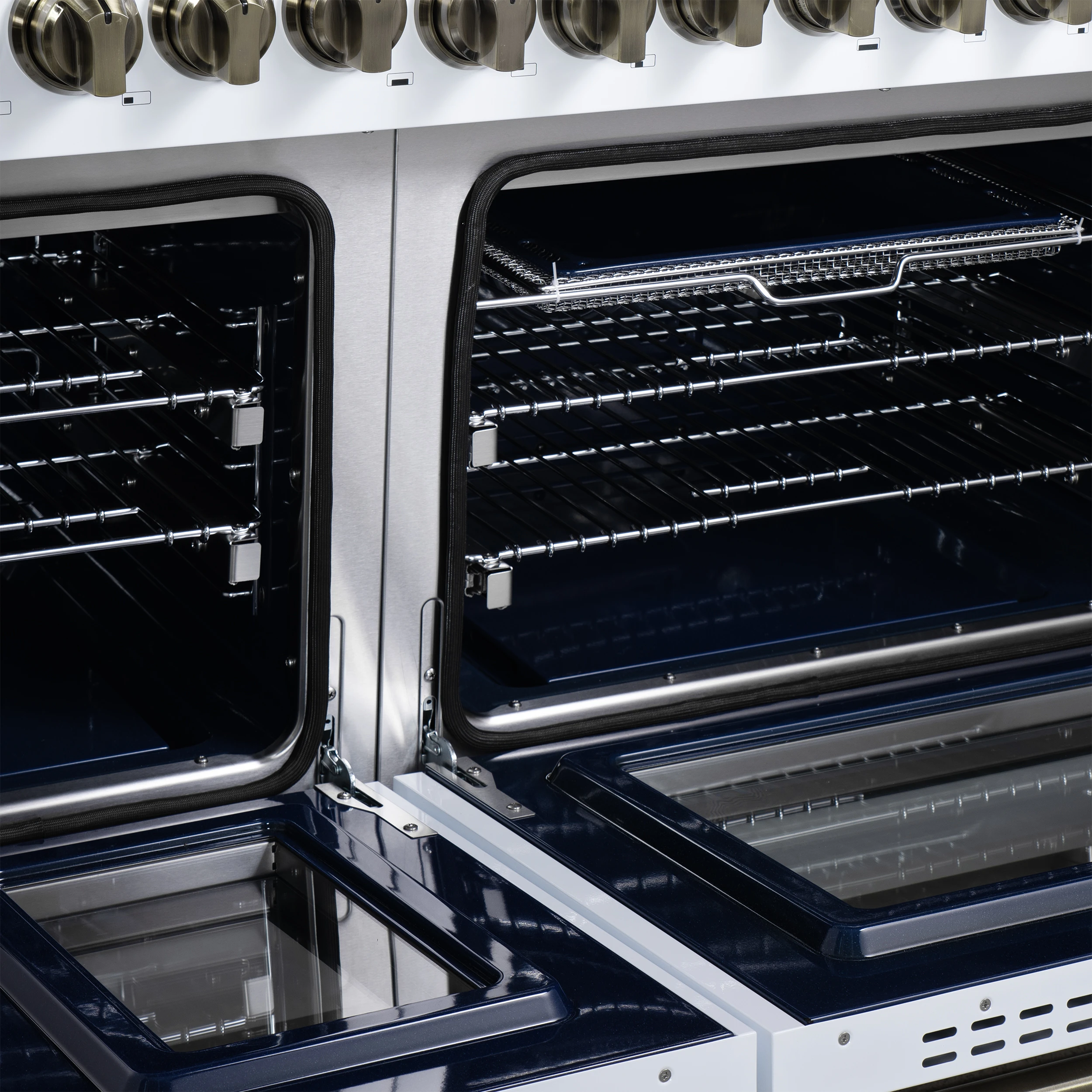 Massimo 48-Inch Freestanding Gas Range, 8 Burners, True Convection Oven FFSGS623948WHT