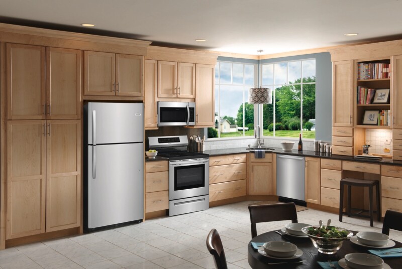 20.4 Cu. Ft. Top Freezer Refrigerator FFTR2021TS, product image 3 of 9