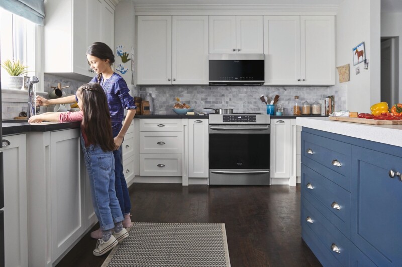1.9 Cu. Ft. Over-The-Range Microwave FGBM19WNVF