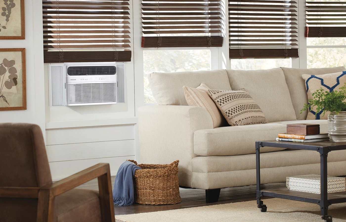 10,000 BTU Window Room Air Conditioner FHWC104WB1, product image 8 of 8