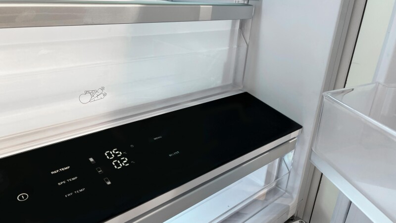 30" OVERLAY BUILT-IN FRIDGE FM4BM30FBI