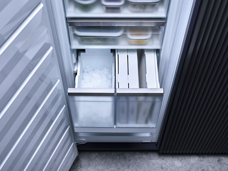 22" PerfectCool All Freezer Column LH (Panel Ready) FNS7794ECTS
