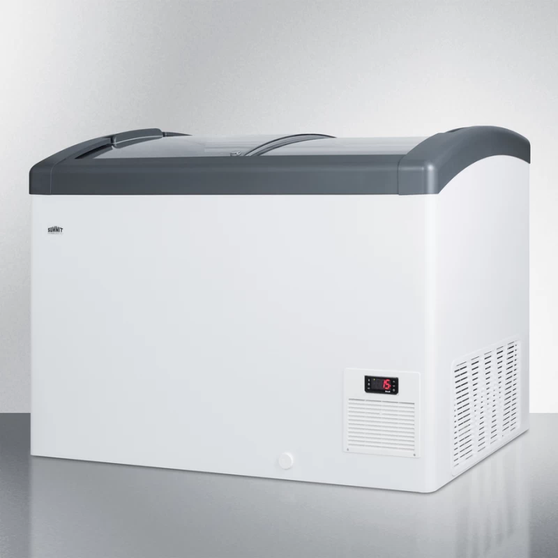 9.5 Cu.Ft. Chest Freezer FOCUS106