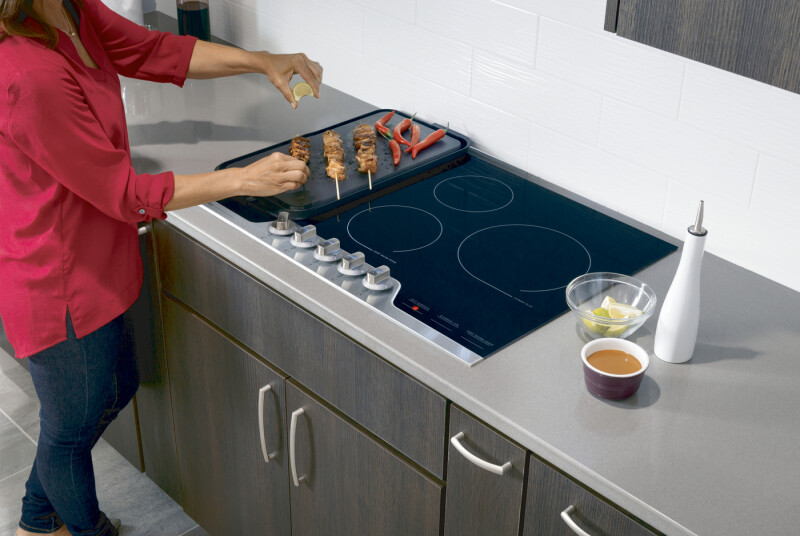 30" Electric Cooktop FPEC3077RF