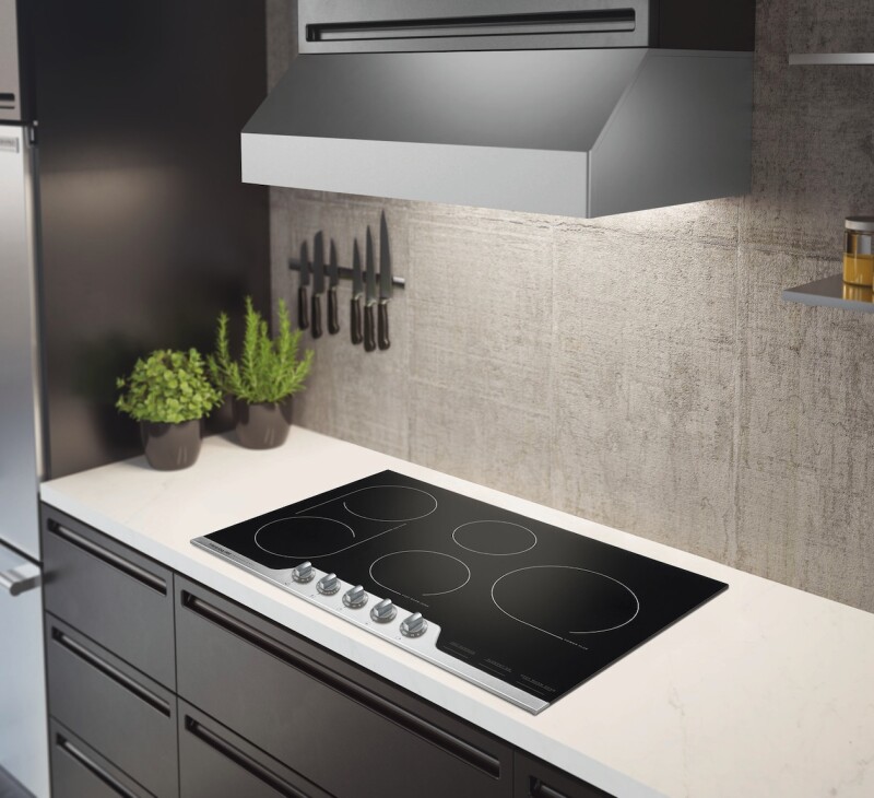30" Electric Cooktop FPEC3077RF