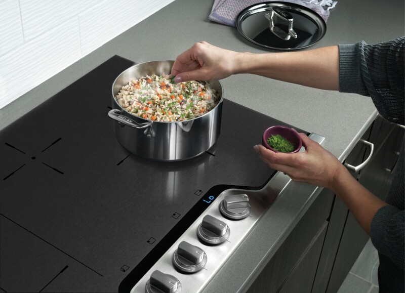 30" Induction Cooktop FPIC3077RF