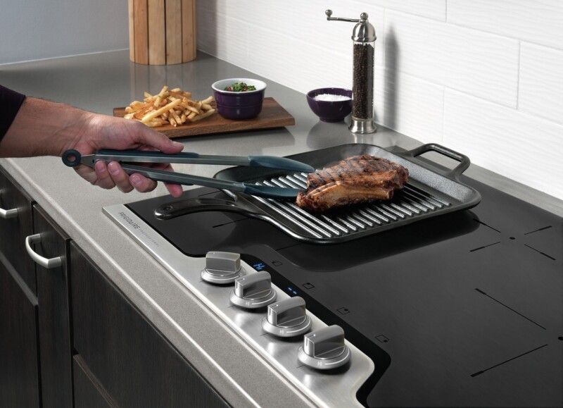 30" Induction Cooktop FPIC3077RF