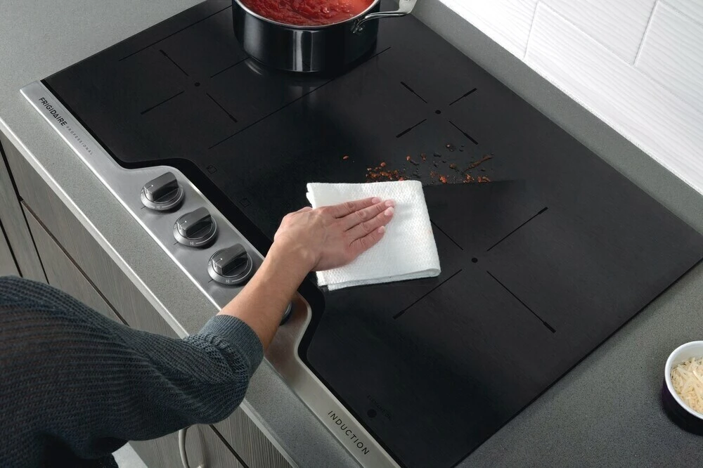 Easy-to-Clean Cooktop