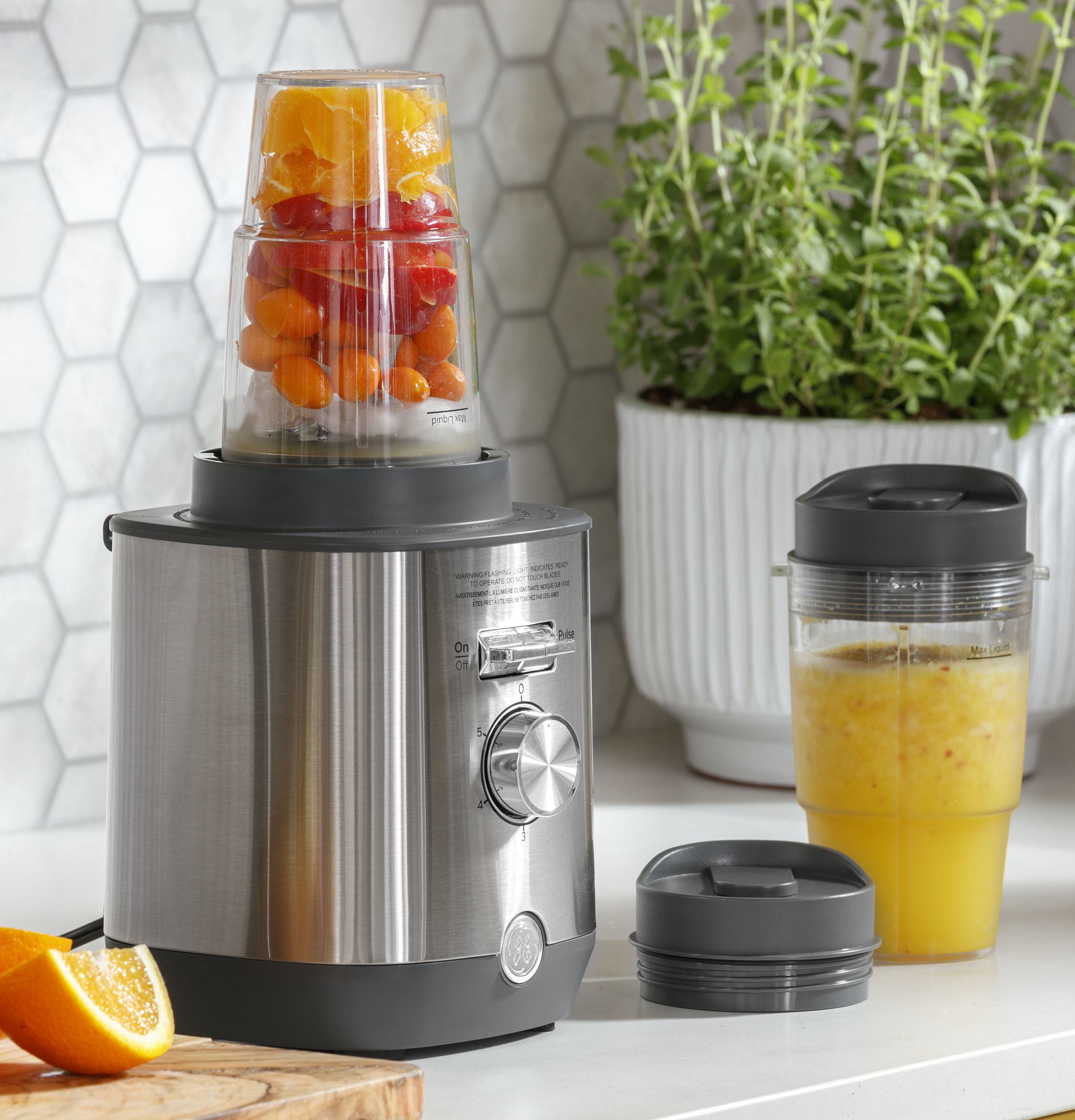 Blender with personal cups G8BCAASSPSS