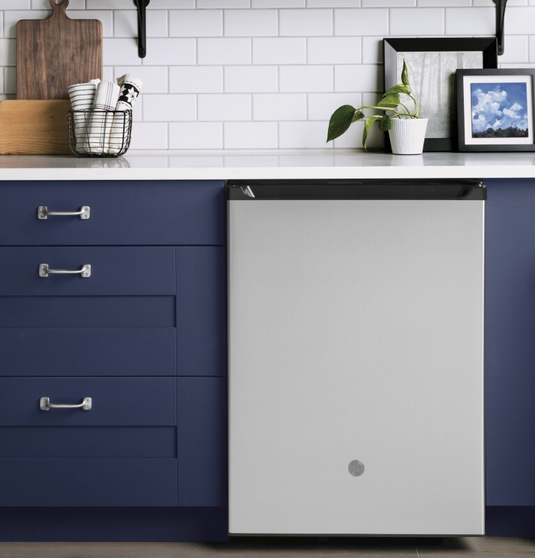 Compact Refrigerator view 6