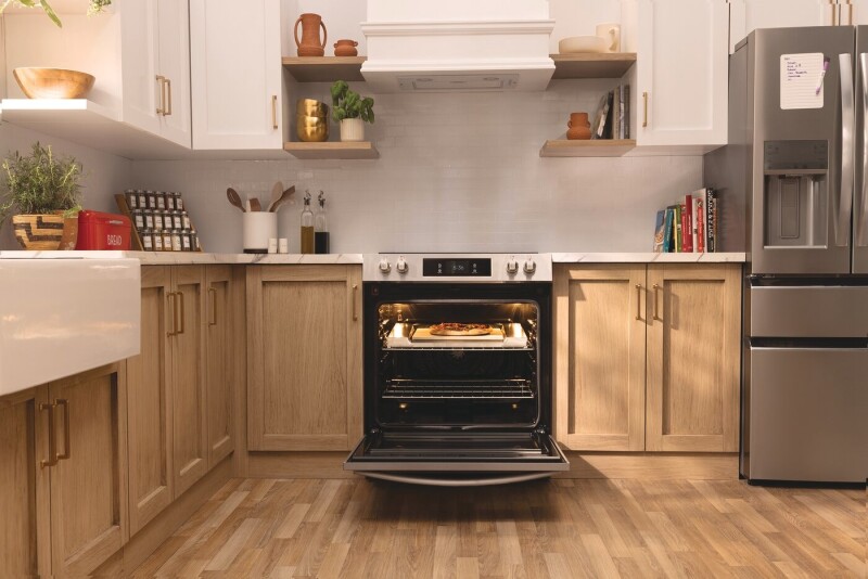 30" Front Control Electric Range with Stone-Baked Pizza view 7