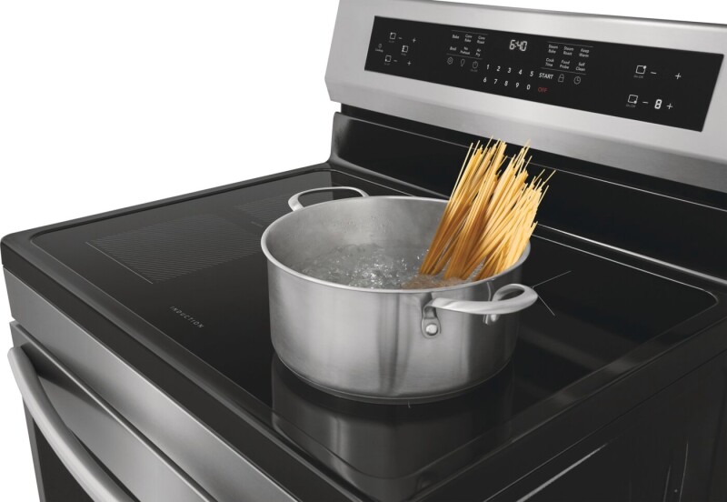 30" Freestanding Induction Range with Total Convection view 13