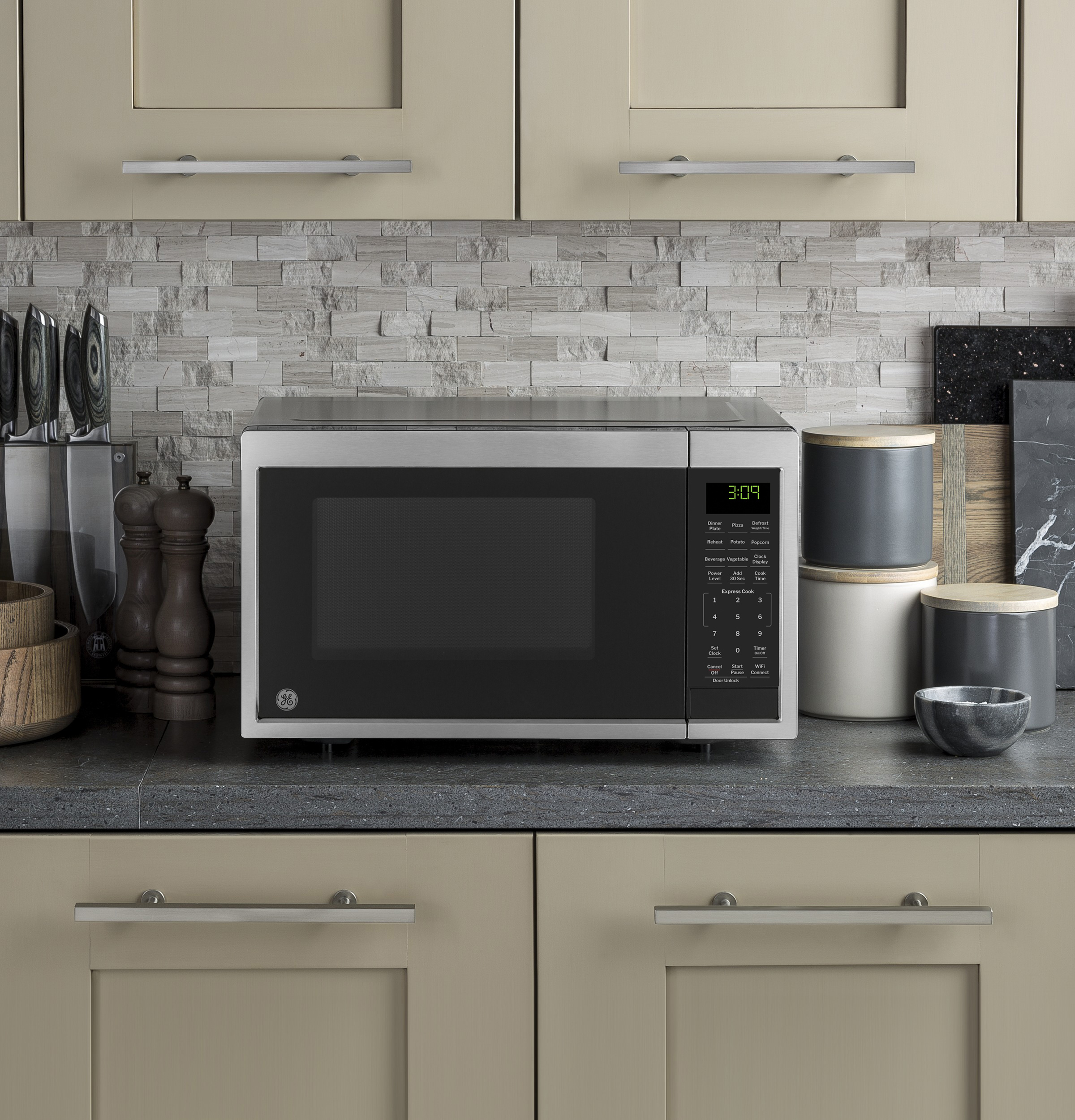 0.9 Cu. Ft. Capacity Smart Countertop Microwave Oven with Scan-To-Cook Technology view 7