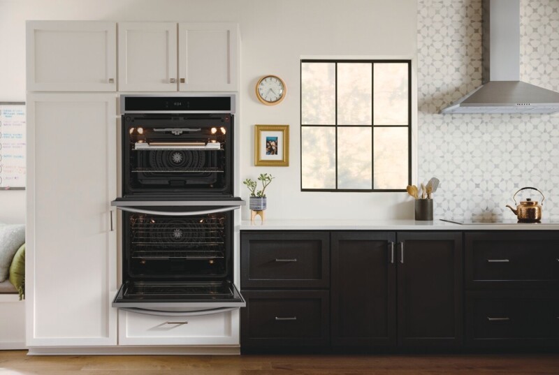 30" Double Electric Wall Oven with Stone-Baked Pizza view 13