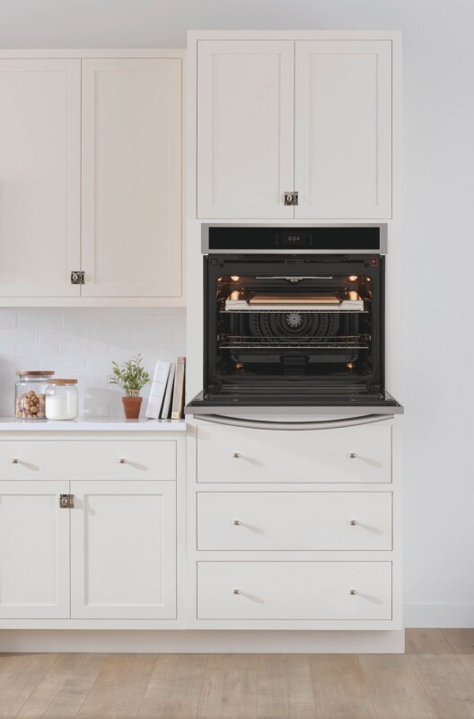 30" Single Electric Wall Oven with Stone-Baked Pizza view 17