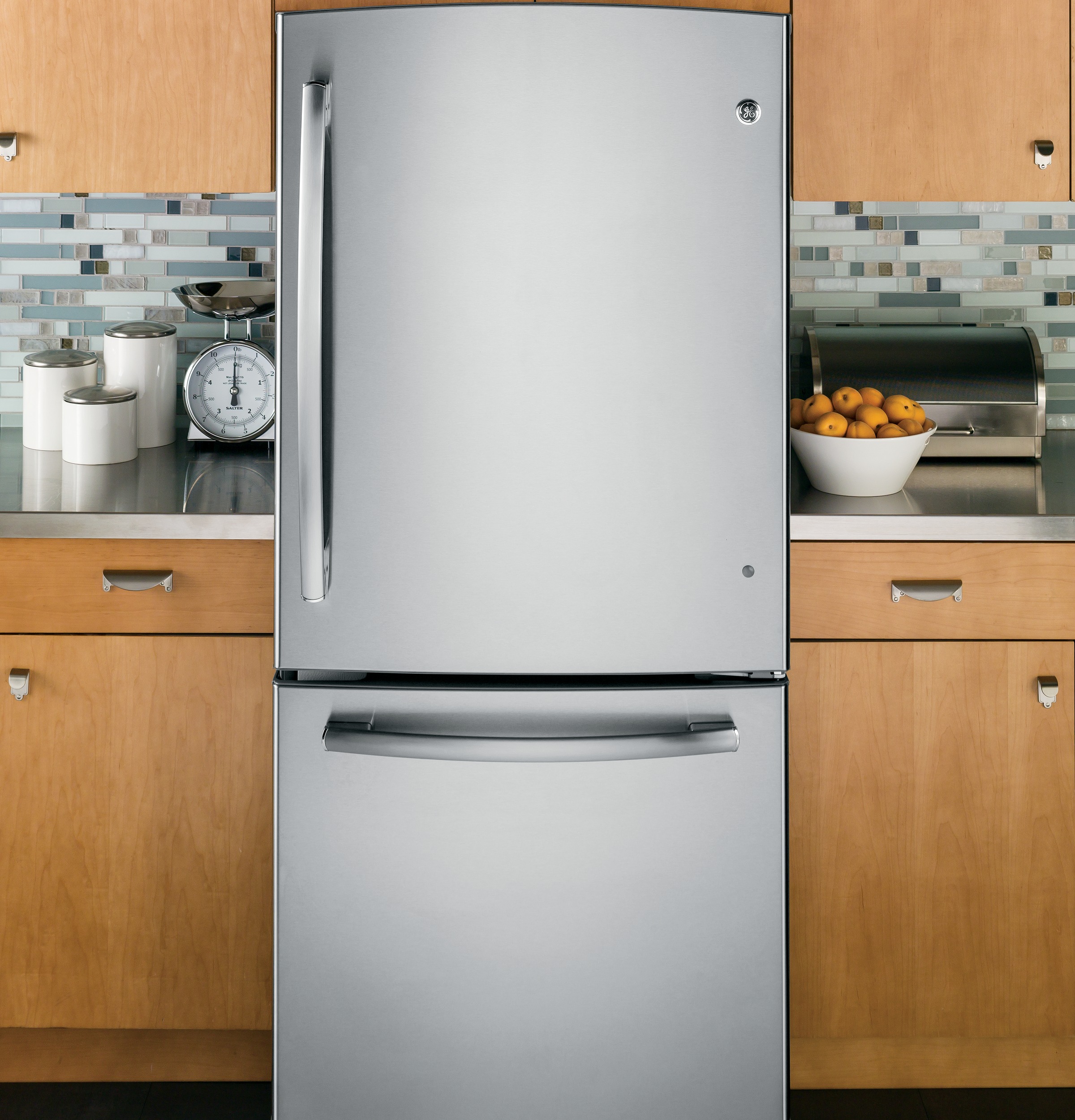 20.2 Cu. Ft. Bottom-Freezer Refrigerator GDE20ESESS, product image 5 of 12