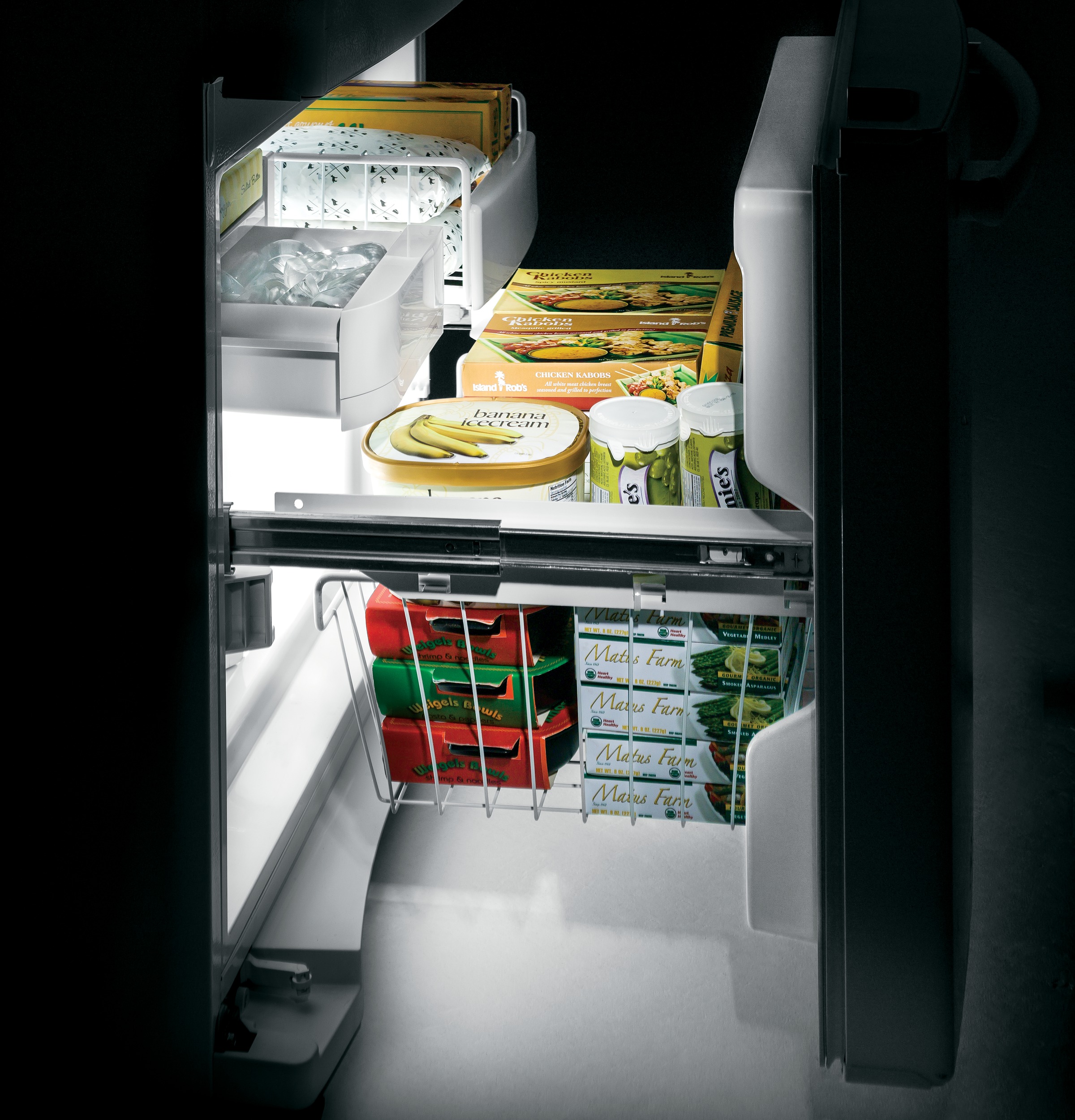 20.2 Cu. Ft. Bottom-Freezer Refrigerator GDE20ETEWW, product image 7 of 9