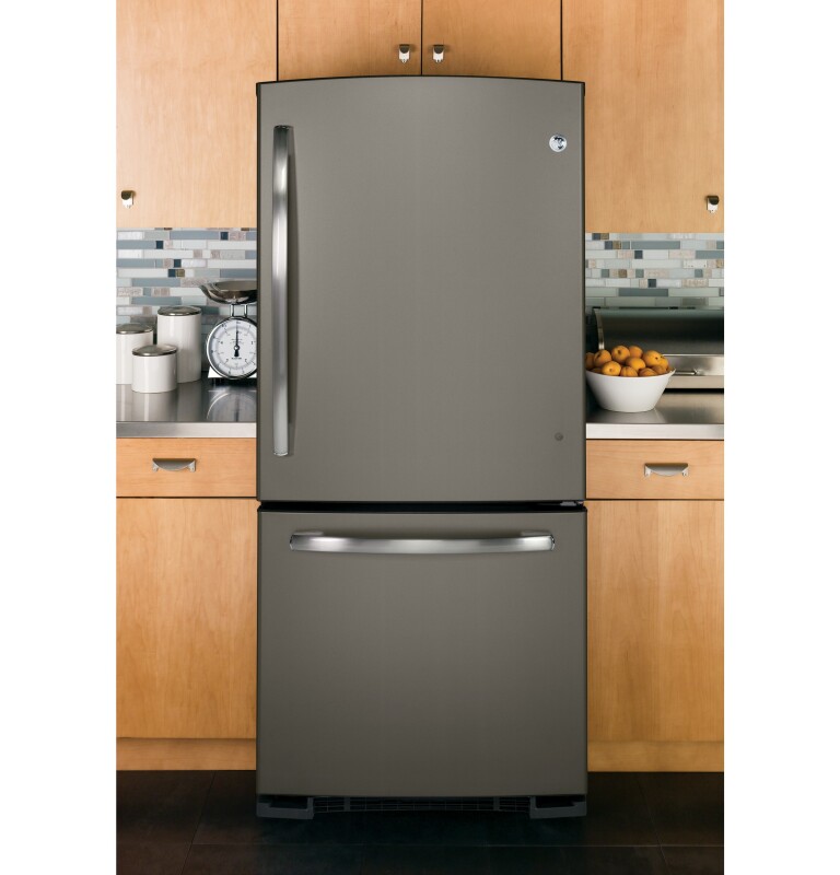 20.3 Cu. Ft. Bottom Freezer Refrigerator GDE20GMHES, product image 6 of 8