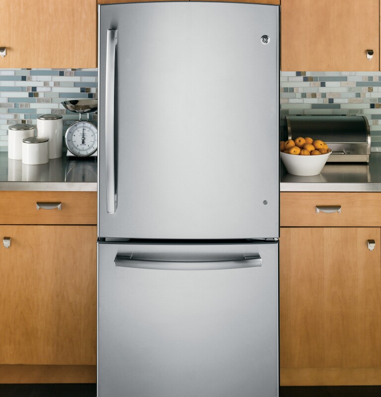 20.3 Cu. Ft. Bottom Freezer Refrigerator GDE20GSHSS, product image 5 of 8