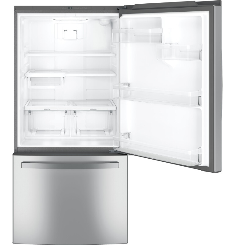 1 clear snack drawer and 2 humidity-controlled drawers