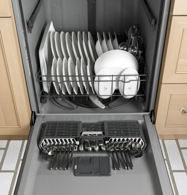 Dishwasher with Front Controls GDF510PGJBB