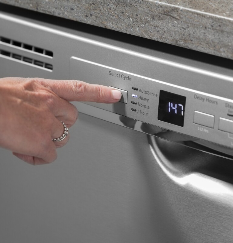 Front Control with Plastic Interior Dishwasher with Sanitize Cycle & Dry Boost GDF530PSMSS