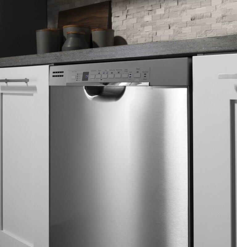 Front Control with Plastic Interior Dishwasher with Sanitize Cycle & Dry Boost GDF630PGMBB