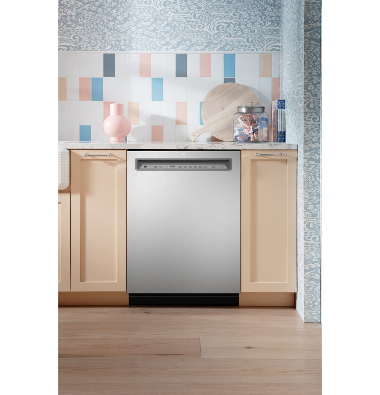 Fingerprint Resistant Front Control with Stainless Steel Interior Dishwasher with Sanitize Cycle GDF670SYVFS