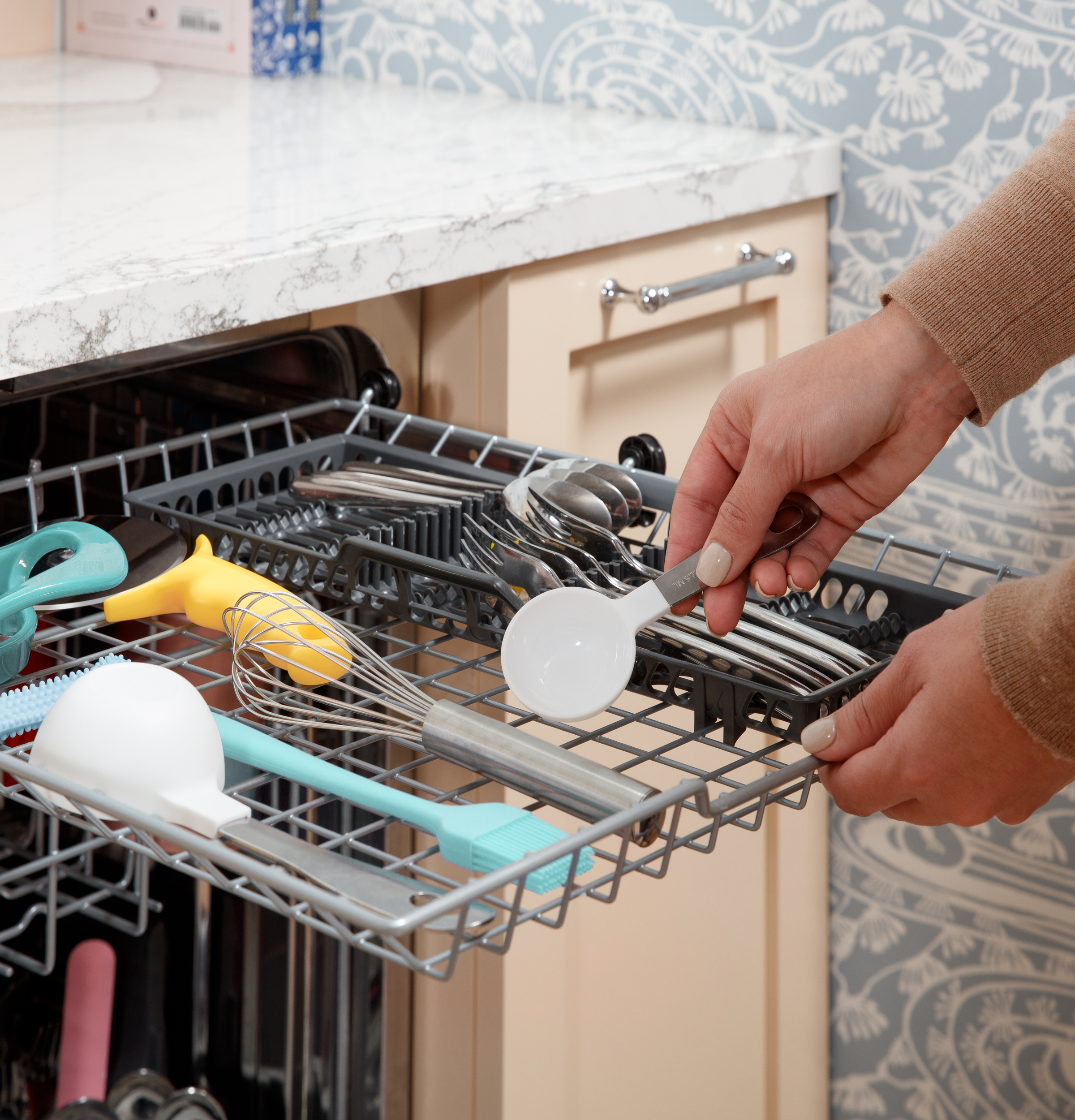 Top Control with Stainless Steel Interior Dishwasher with Sanitize Cycle view 25