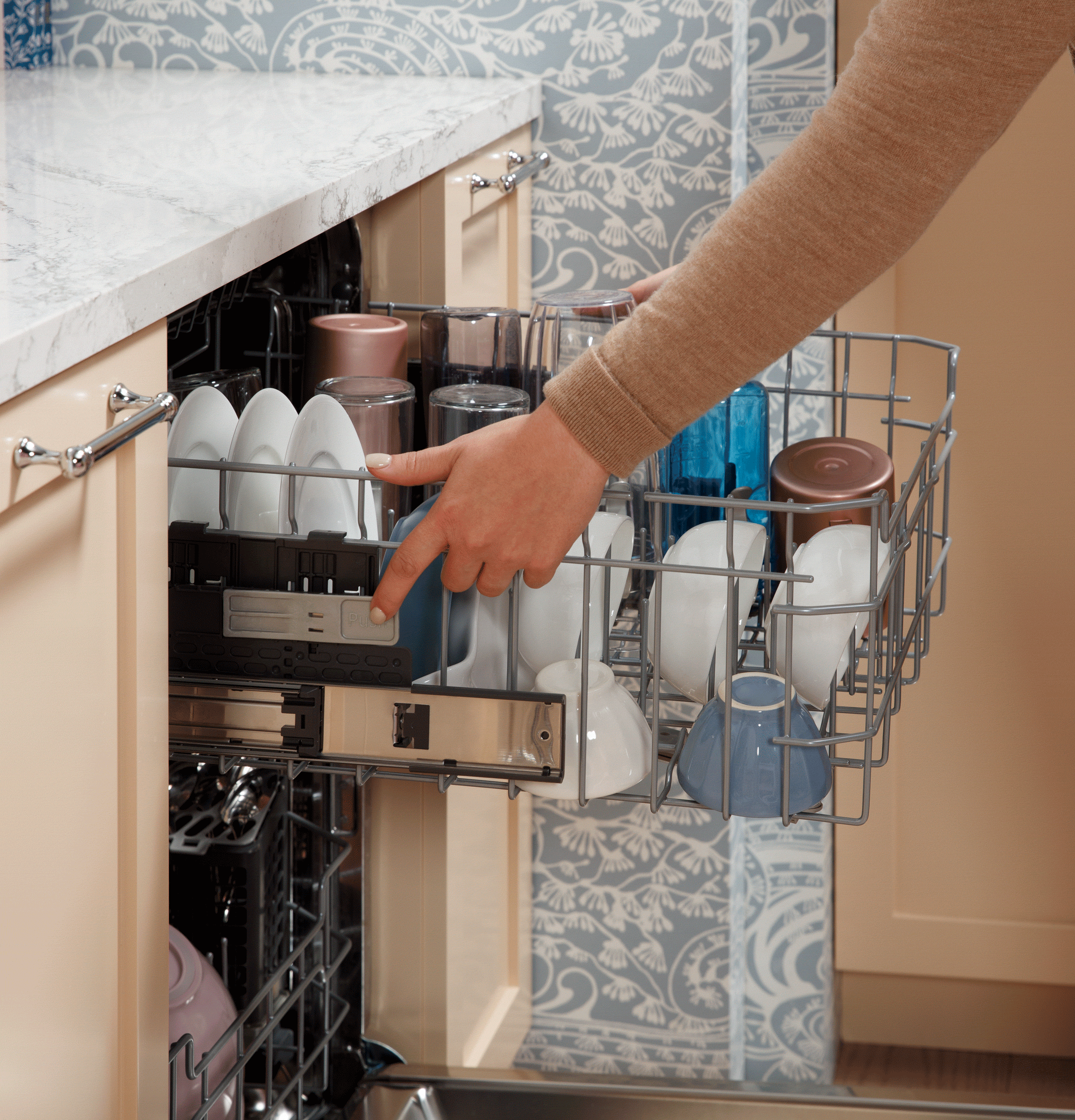 Top Control with Stainless Steel Interior Dishwasher with Sanitize Cycle view 6