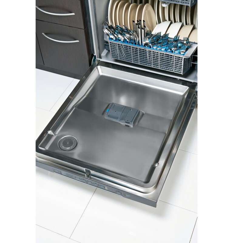 Hybrid Stainless Steel Interior Dishwasher with Hidden Controls GDT550HSDSS