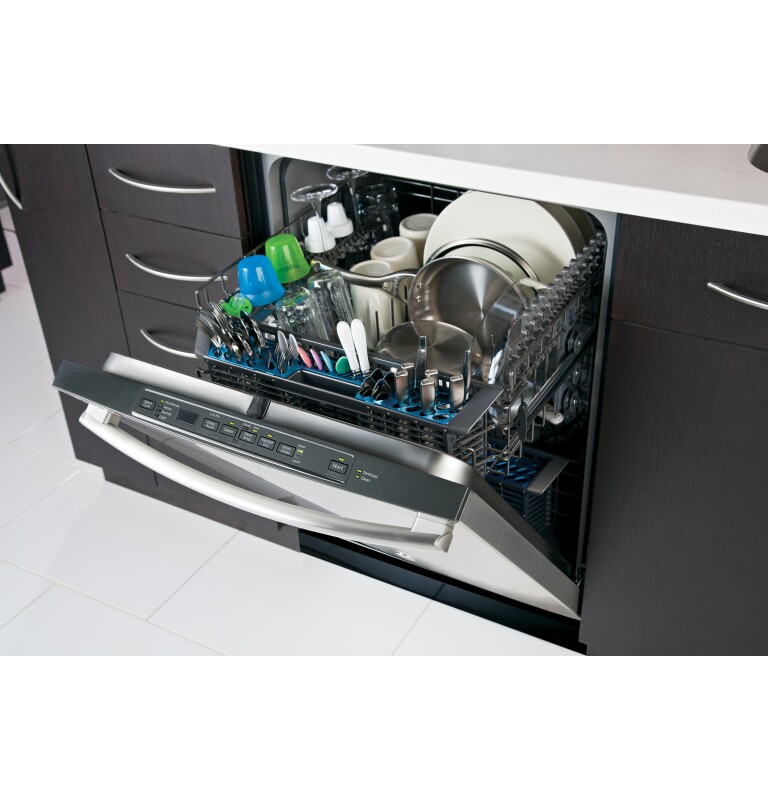 Hybrid Stainless Steel Interior Dishwasher with Hidden Controls GDT550HSDSS